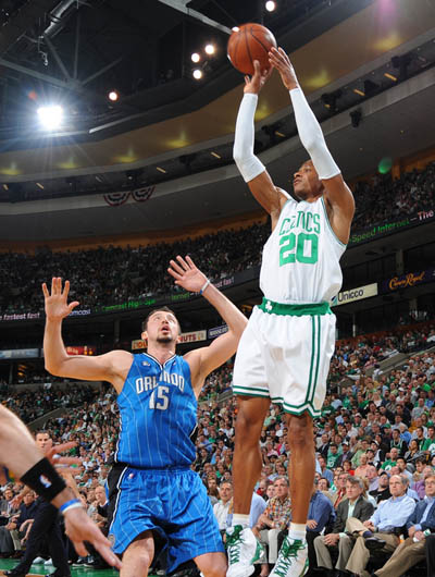 同样拼尽全 同样拼尽全