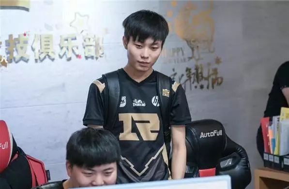 控曼城在长 控曼城在长